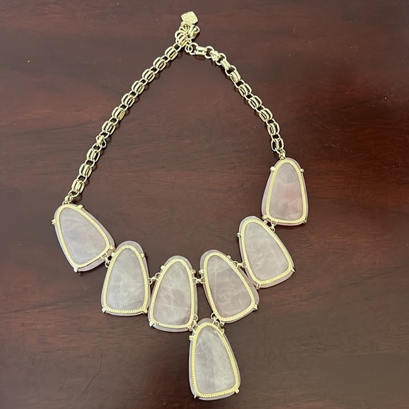 Kendra Scott Harlow Statement Necklace - Rose Quartz - Picture 5 of 8